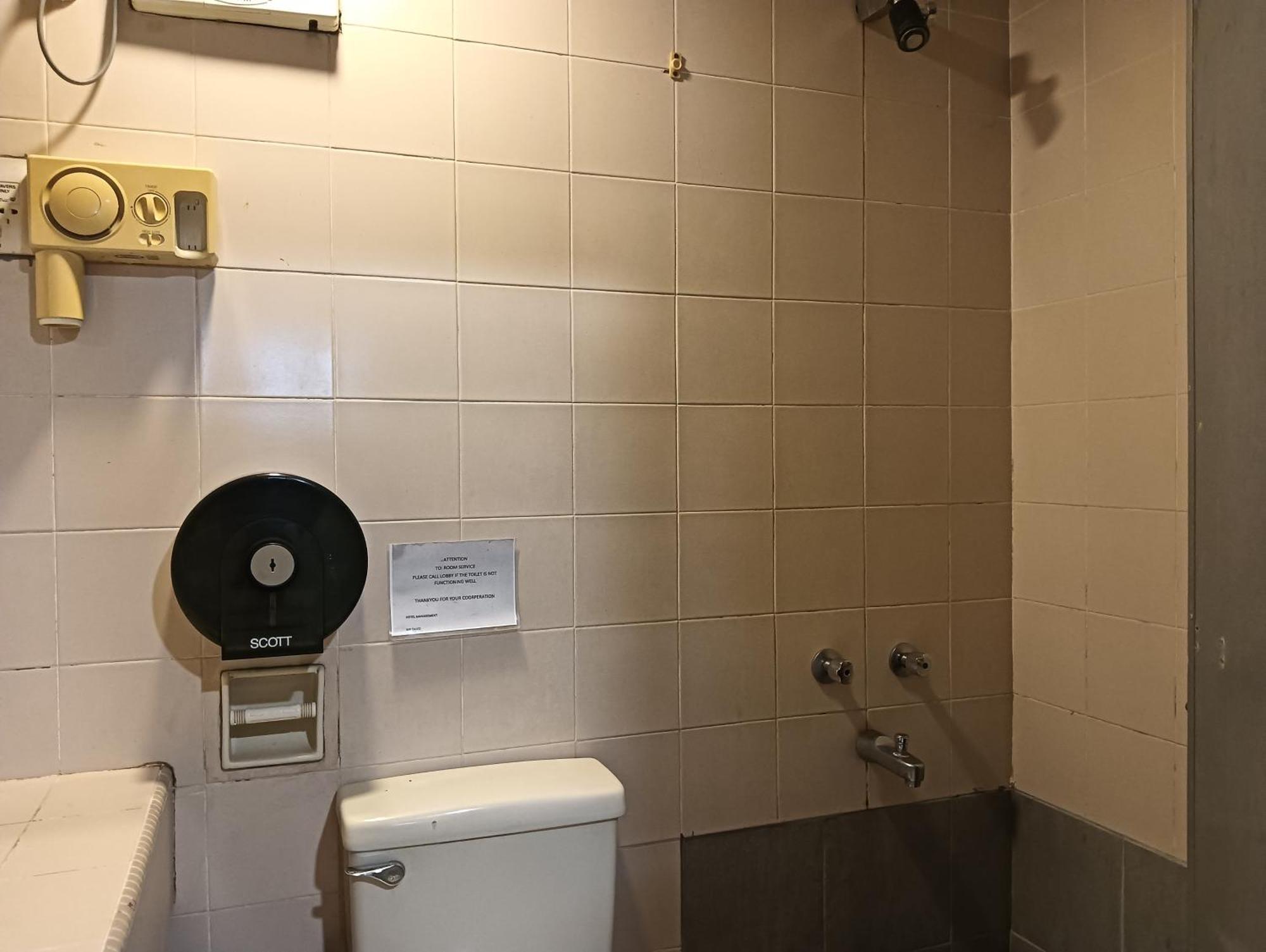Oyo 90860 Wawasan Inn Sarikei Экстерьер фото